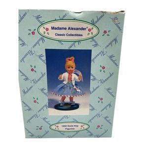 Madame Alexander "1950 Sock Hop" Poodle Skirt Circa 2000 Figurine NIB COA 90650